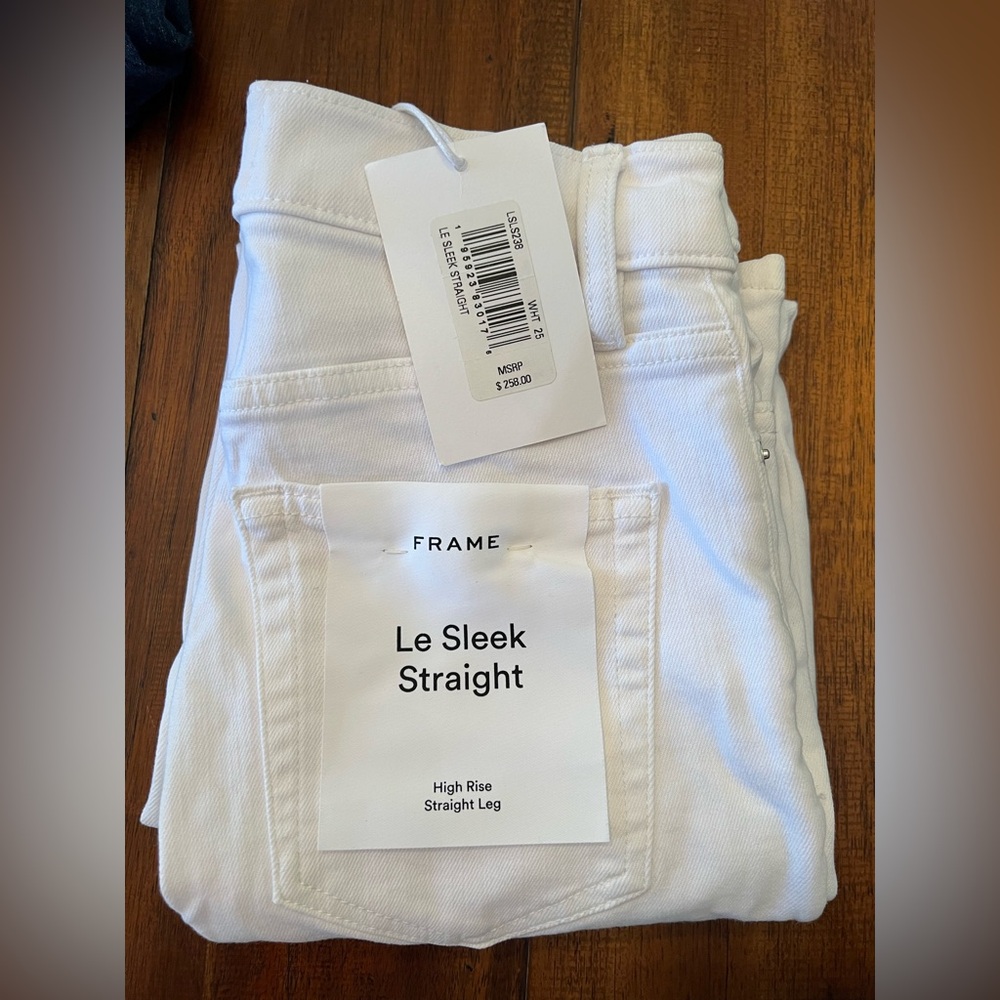 FRAME | Le Sleek Straight Jeans - Picture 7 of 8